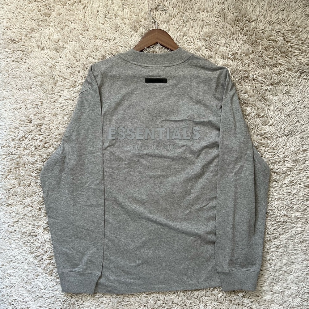 Fear of God Essentials Long Sleeve T-Shirt Dark Heather Oatmeal size Medium - Picture 4 of 8
